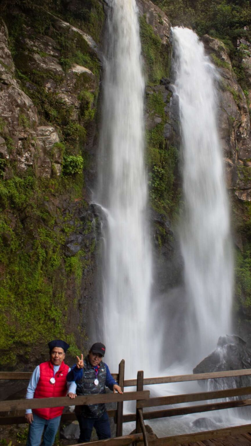 Cada cascada en Honey guarda un paisaje perfecto para recordar siempre.
